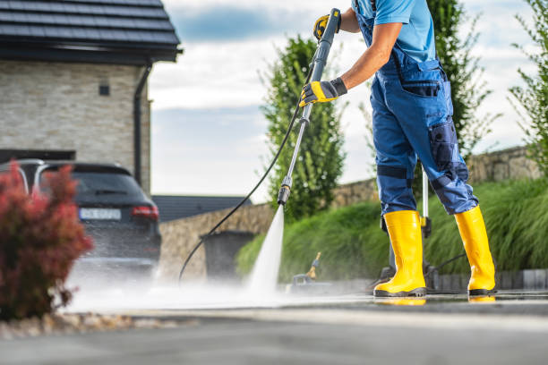 Best Sidewalk and Walkway Cleaning  in Monroe, WI